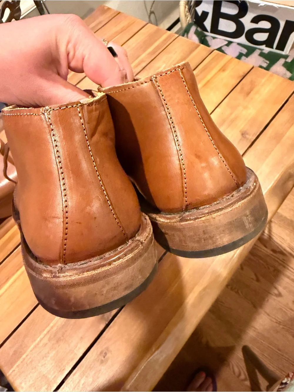 Men's Tan Leather Chukka Boots - Classic Lace-Up Comfort